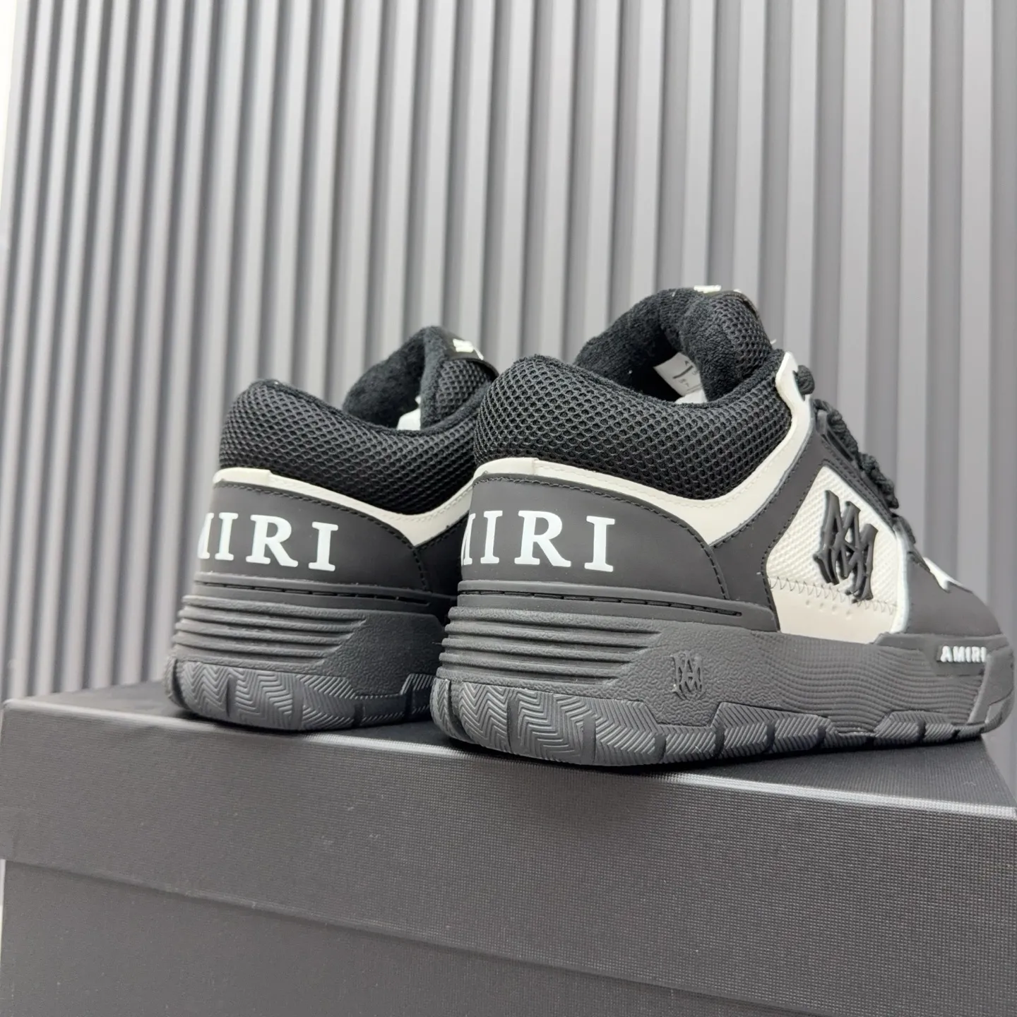 Men's shoes 💰660💰 AMIRI AMIRI trendy brand hot sale 🔥 Available all year round, couples 💑 Official website synchronization Imported fabrics 1⃣️ vs 1⃣️ replica, original factory special original sole, 35-45 (45. non-refundable)